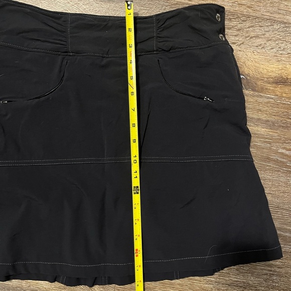 Athleta Short Skirt Skort Womens Size 6 Side Zip and Buttons - Picture 7 of 11